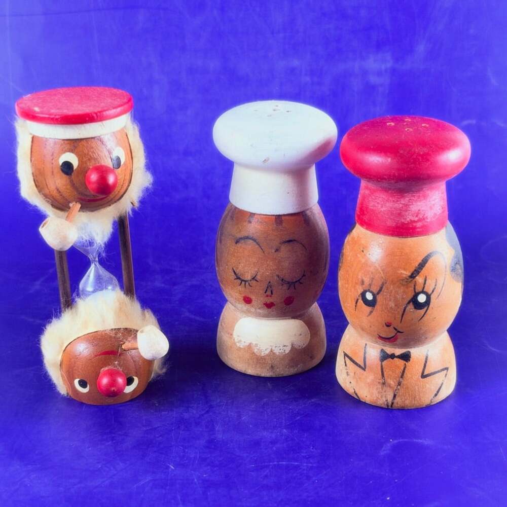 Vintage Woodpecker Woodware Chef Salt Pepper Shakers Japan Wood Egg Timer Sailor
